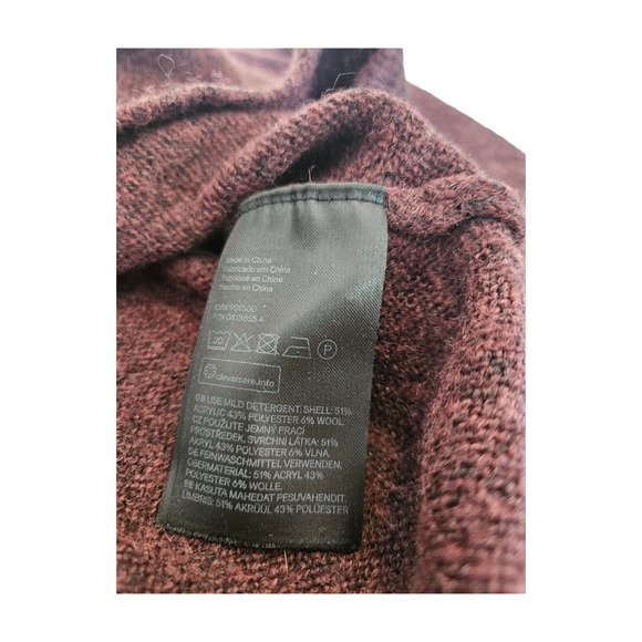 H&M Small Red Long Sleeve Pullover Shirt - Picture 3 of 8